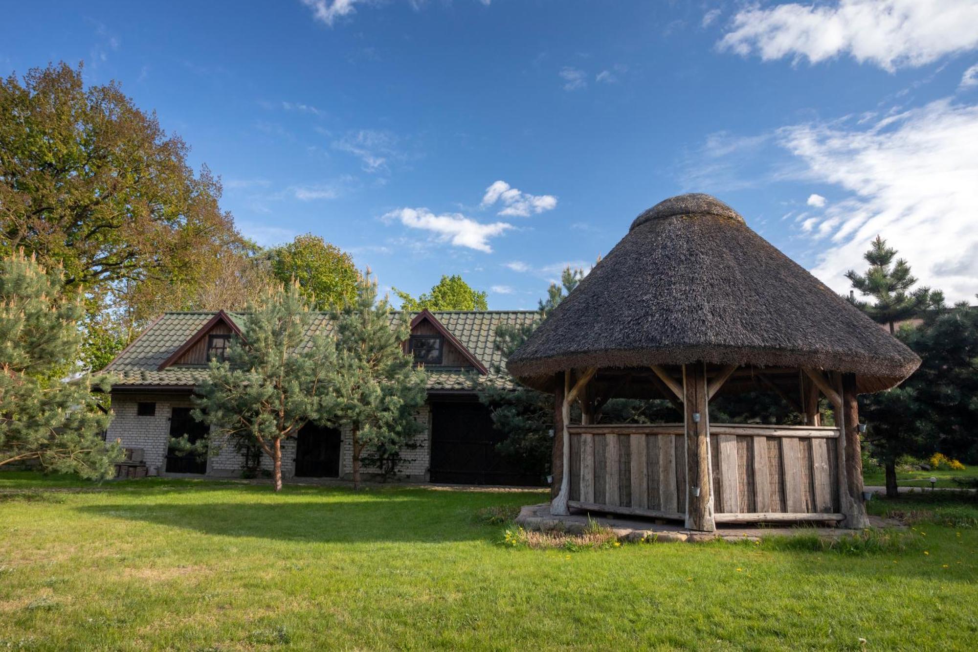 Dom Pod Lipa Villa Jaminy Eksteriør billede